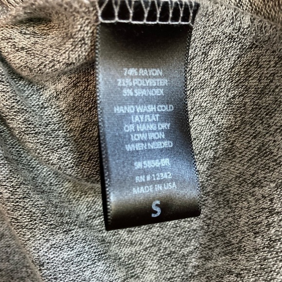 COIN 1804 pebbled grey soft tunic. Size S - Picture 3 of 3